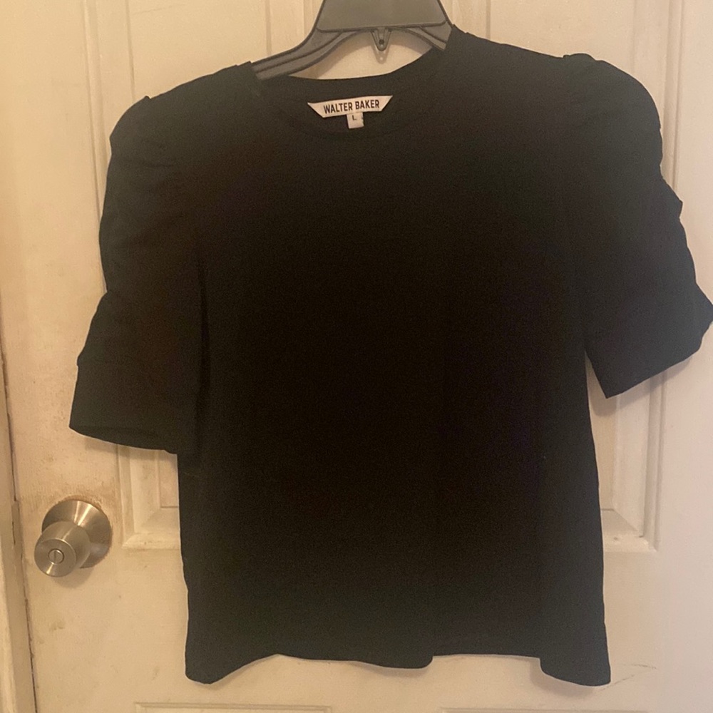 NWOT Walter Baker puffed short sleeve top.